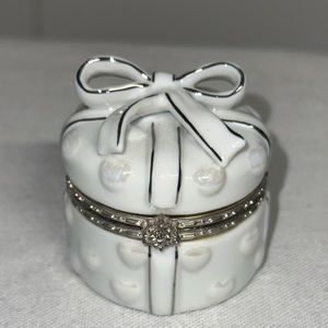 Jewelry ceramic box